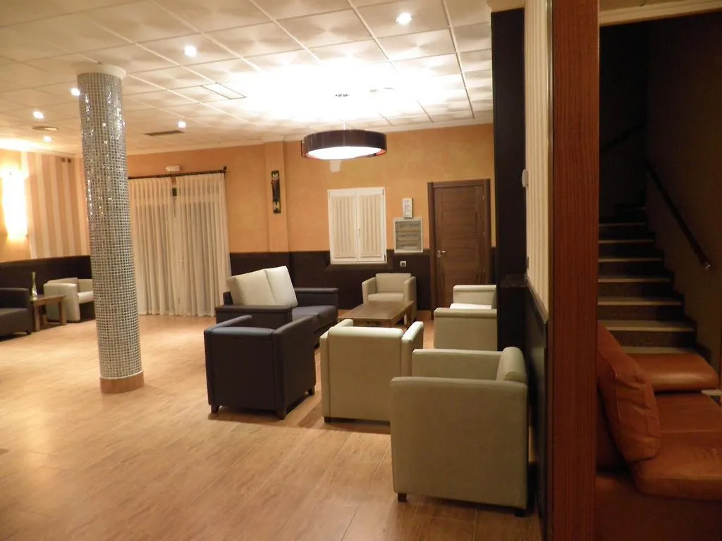 Hotel Ciudad De Jodar 2*,